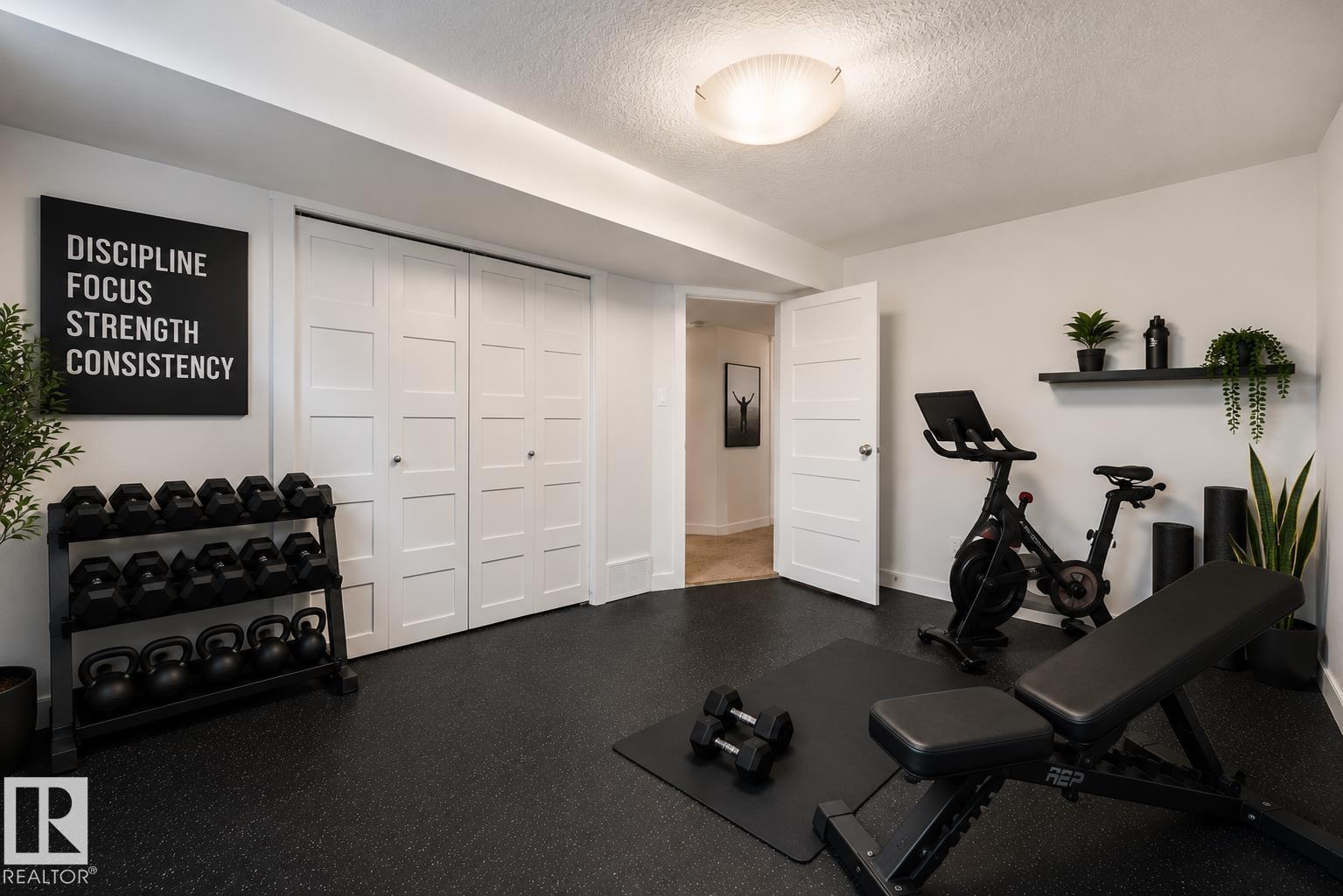 8212 148 ST NW NW - 42