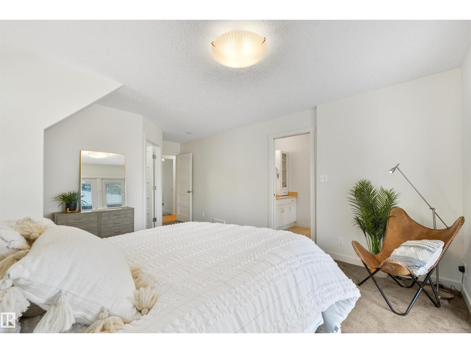 8212 148 ST NW NW - 25