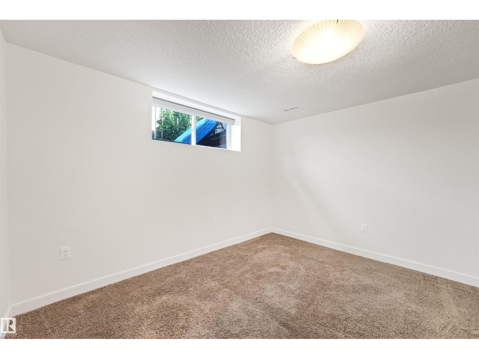 8212 148 ST NW NW - 38
