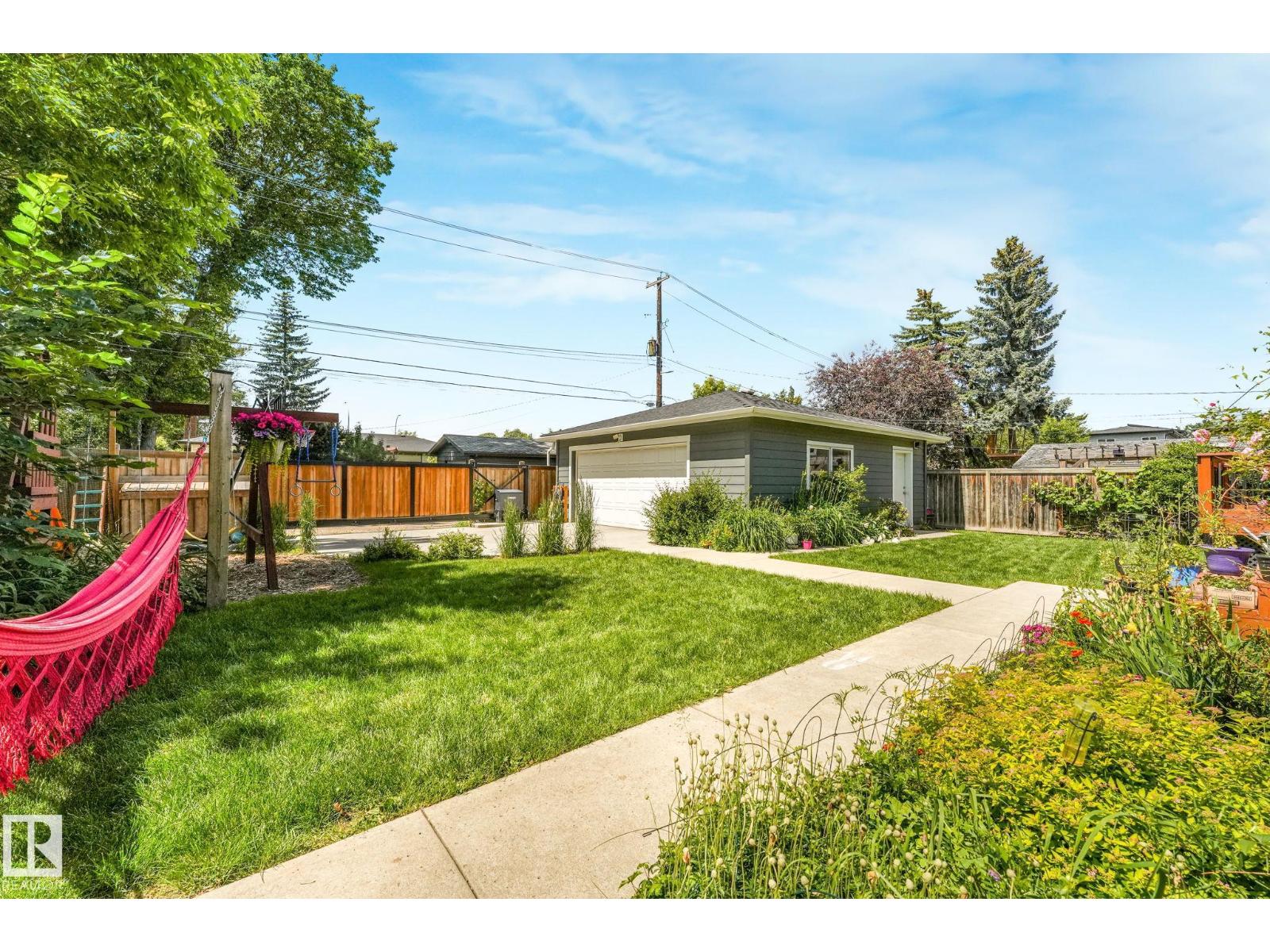 8212 148 ST NW NW - 53
