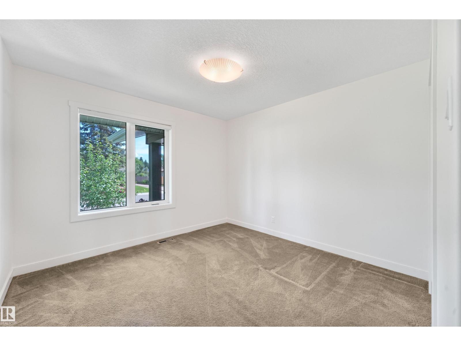 8212 148 ST NW NW - 29