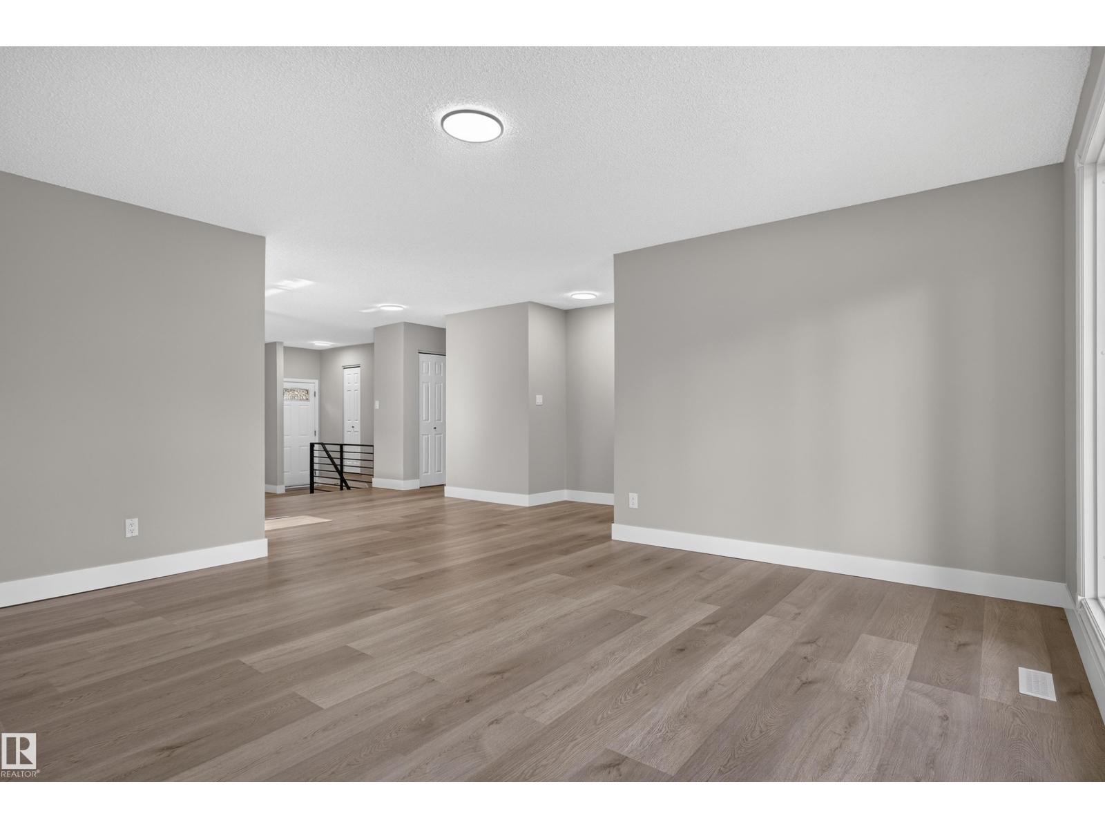 33 Brookside AV - 15