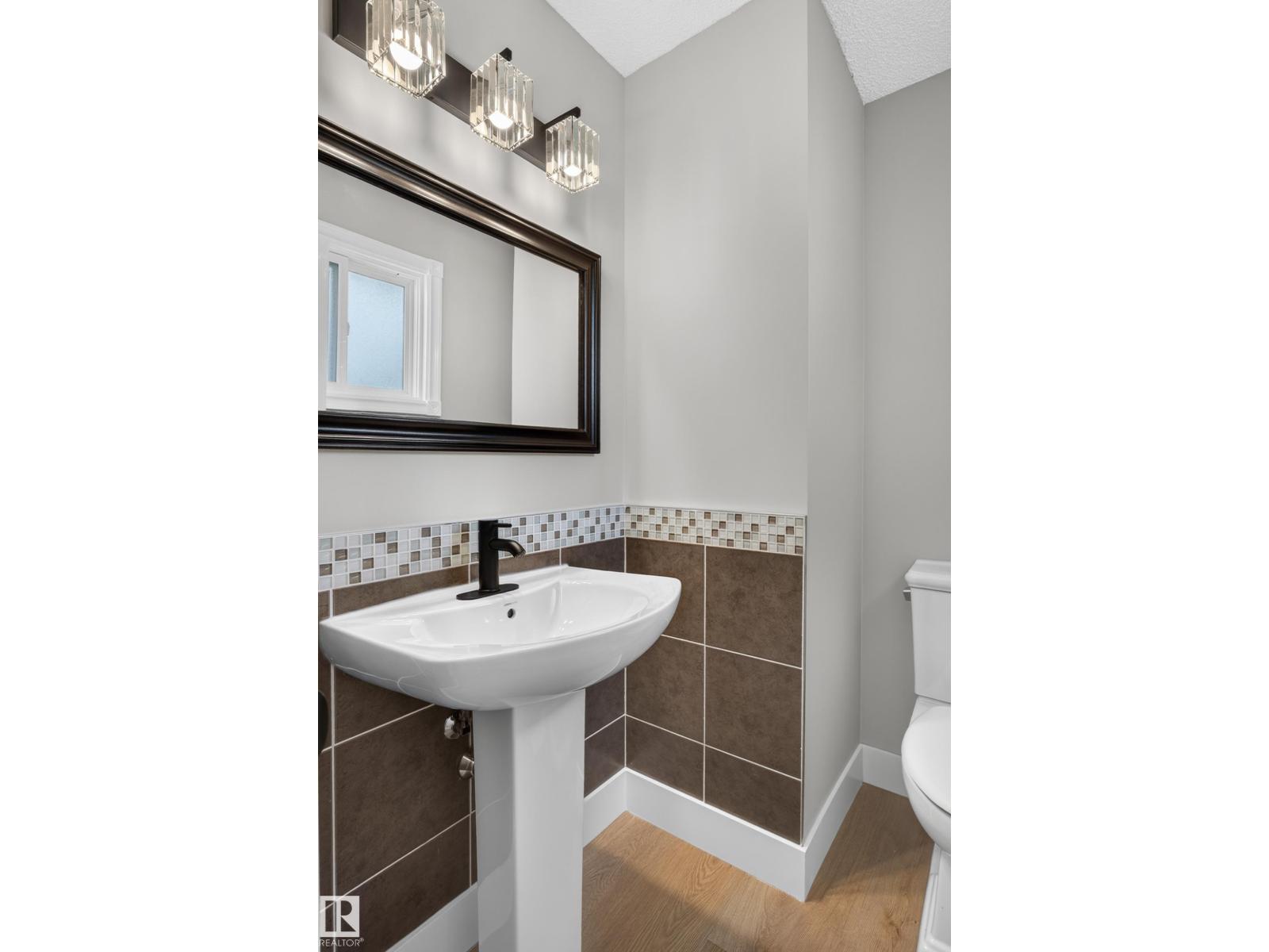 33 Brookside AV - 41