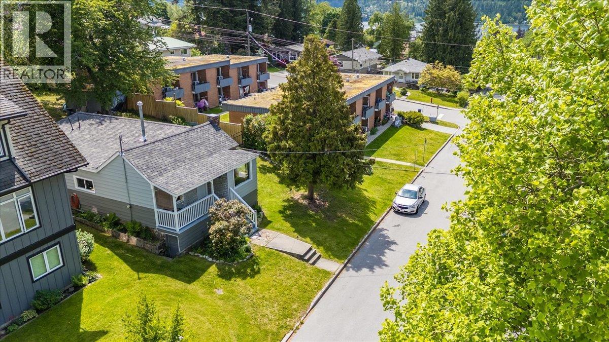 902 FELL Street - 38