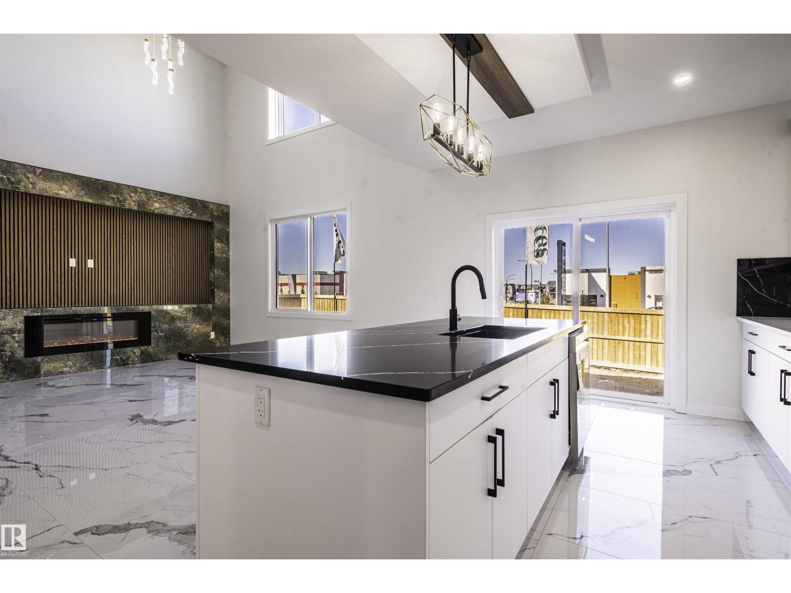 216 33 ST SW - 19