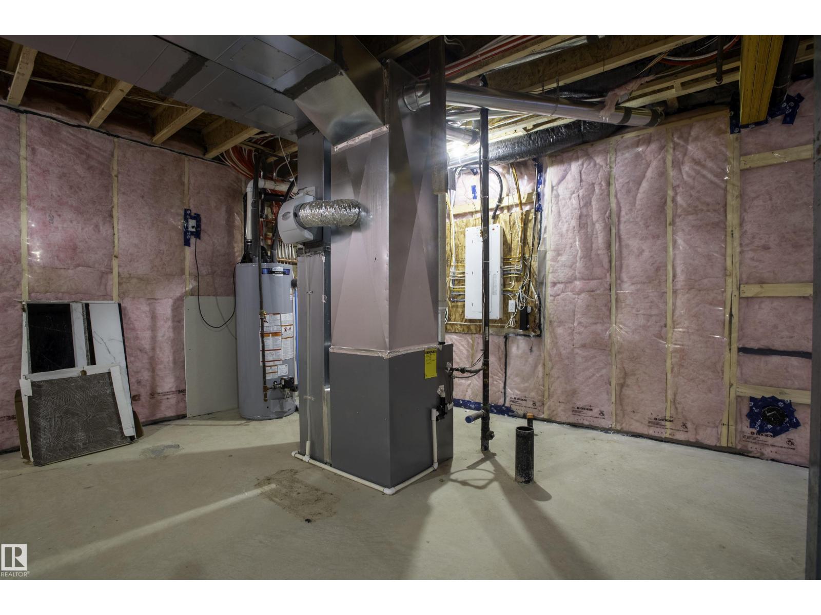 216 33 ST SW - 42