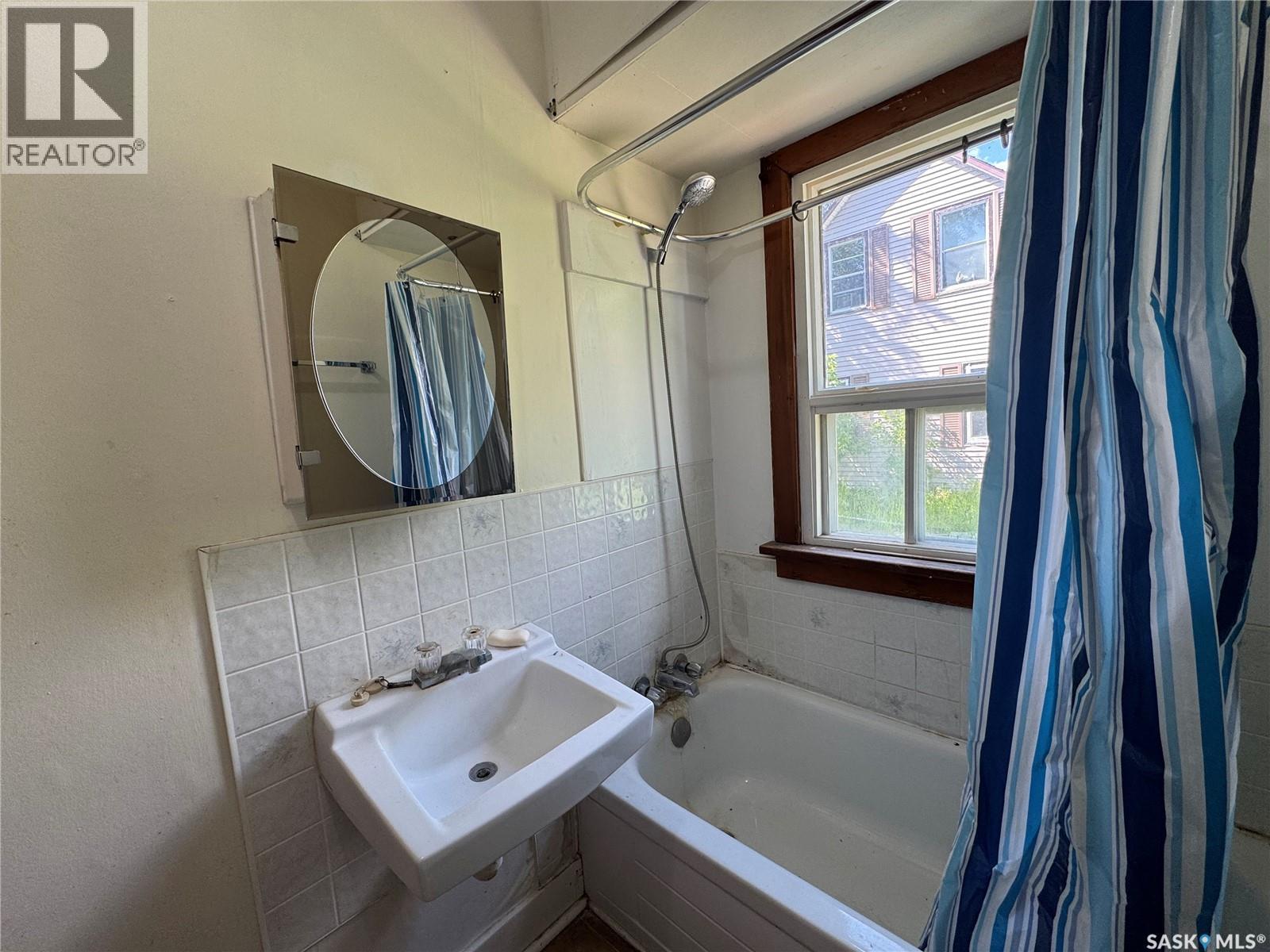 409 Richmond STREET — photo 8