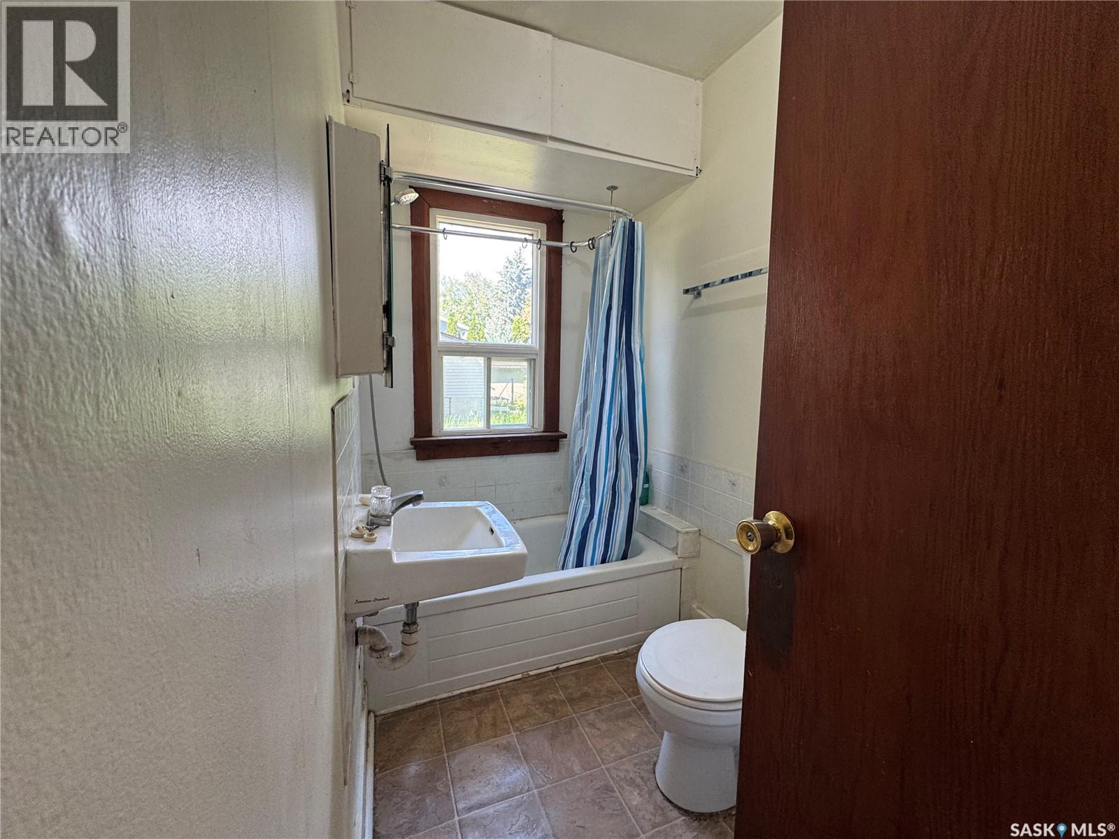 409 Richmond STREET — photo 9