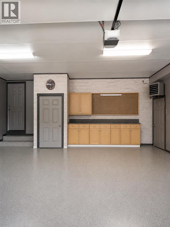 172 Huberman Way — photo 35
