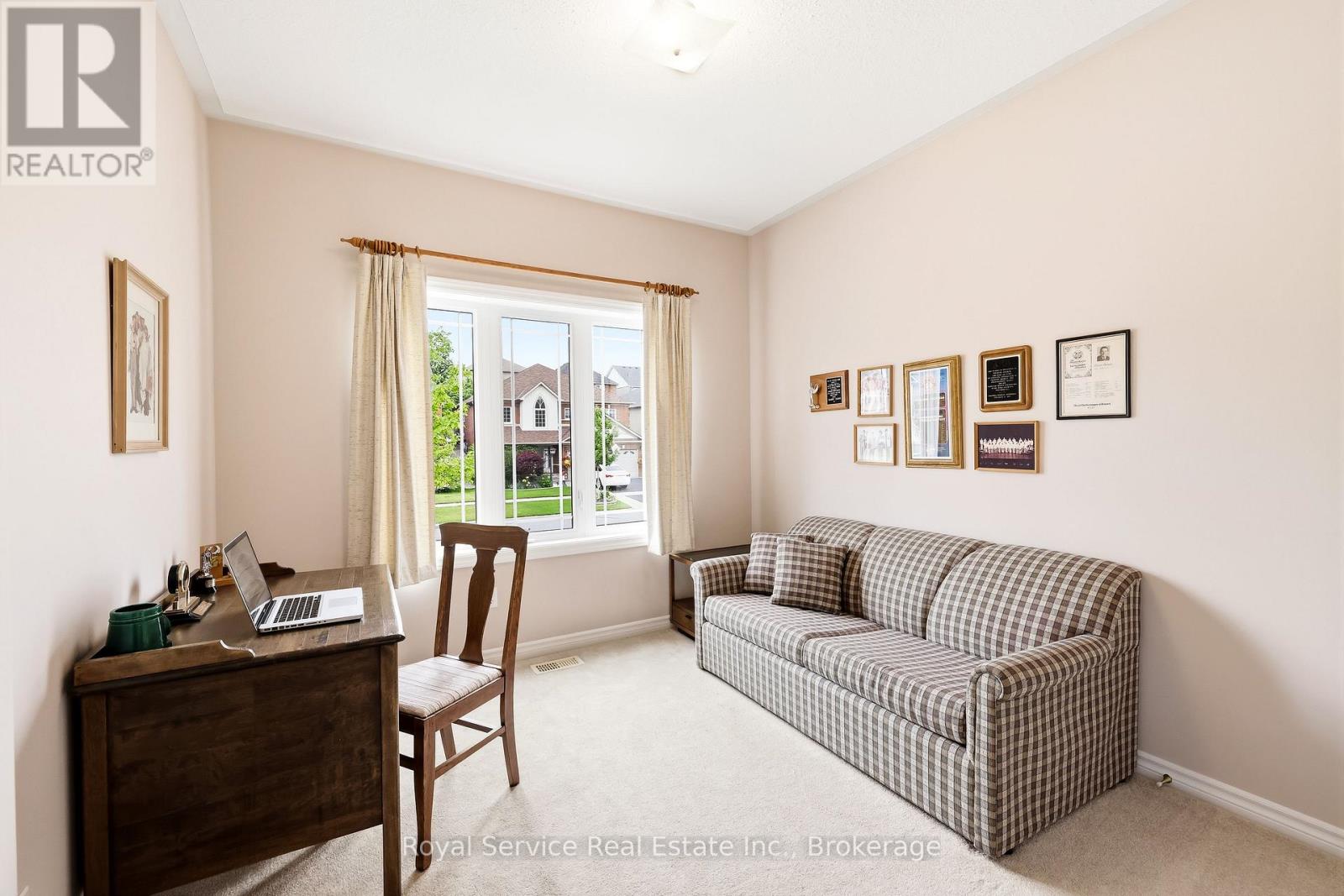 179 FENNING DRIVE - 16