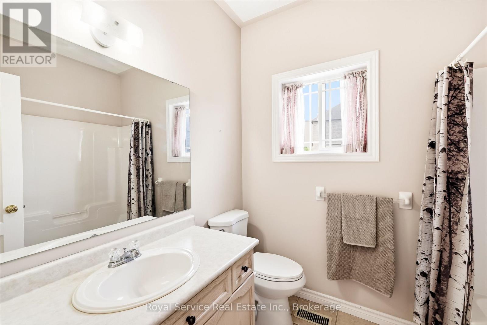 179 FENNING DRIVE - 18