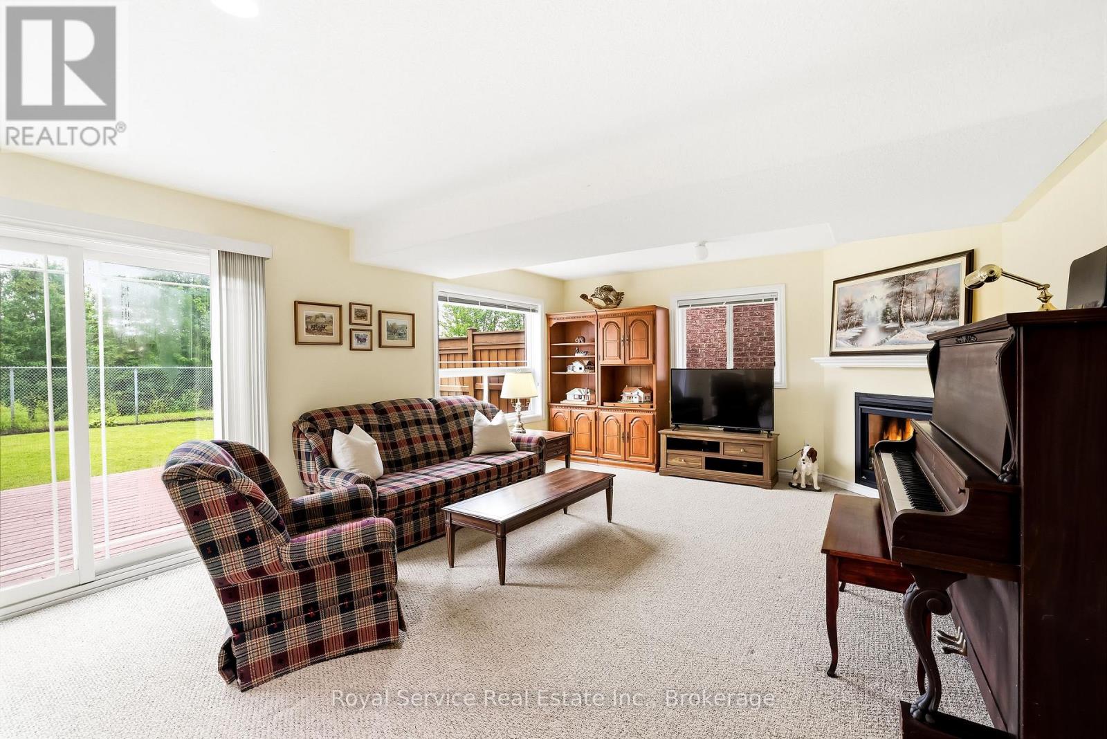 179 FENNING DRIVE - 21