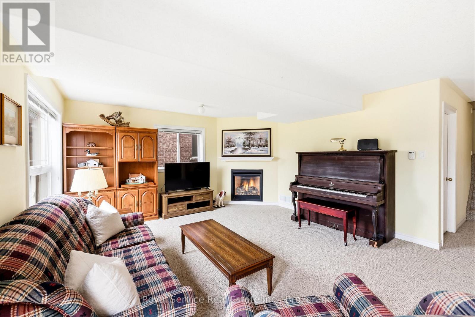 179 FENNING DRIVE - 22
