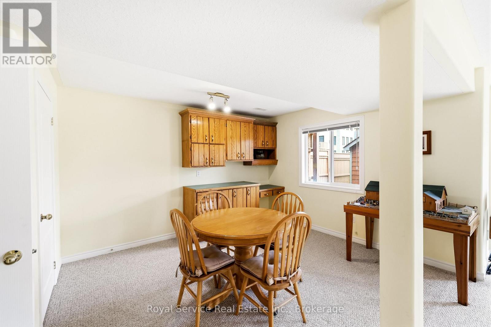 179 FENNING DRIVE - 24