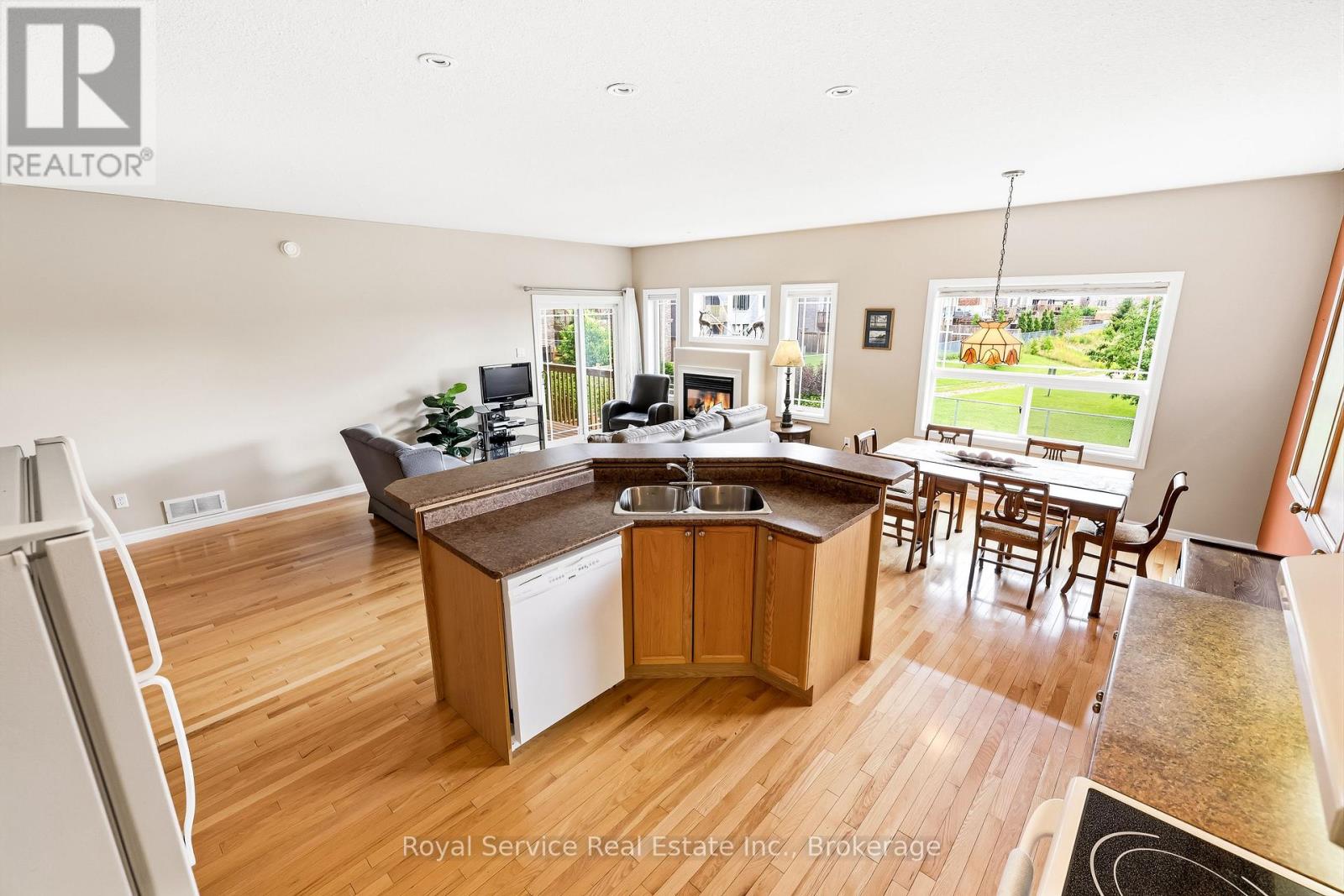 179 FENNING DRIVE - 9