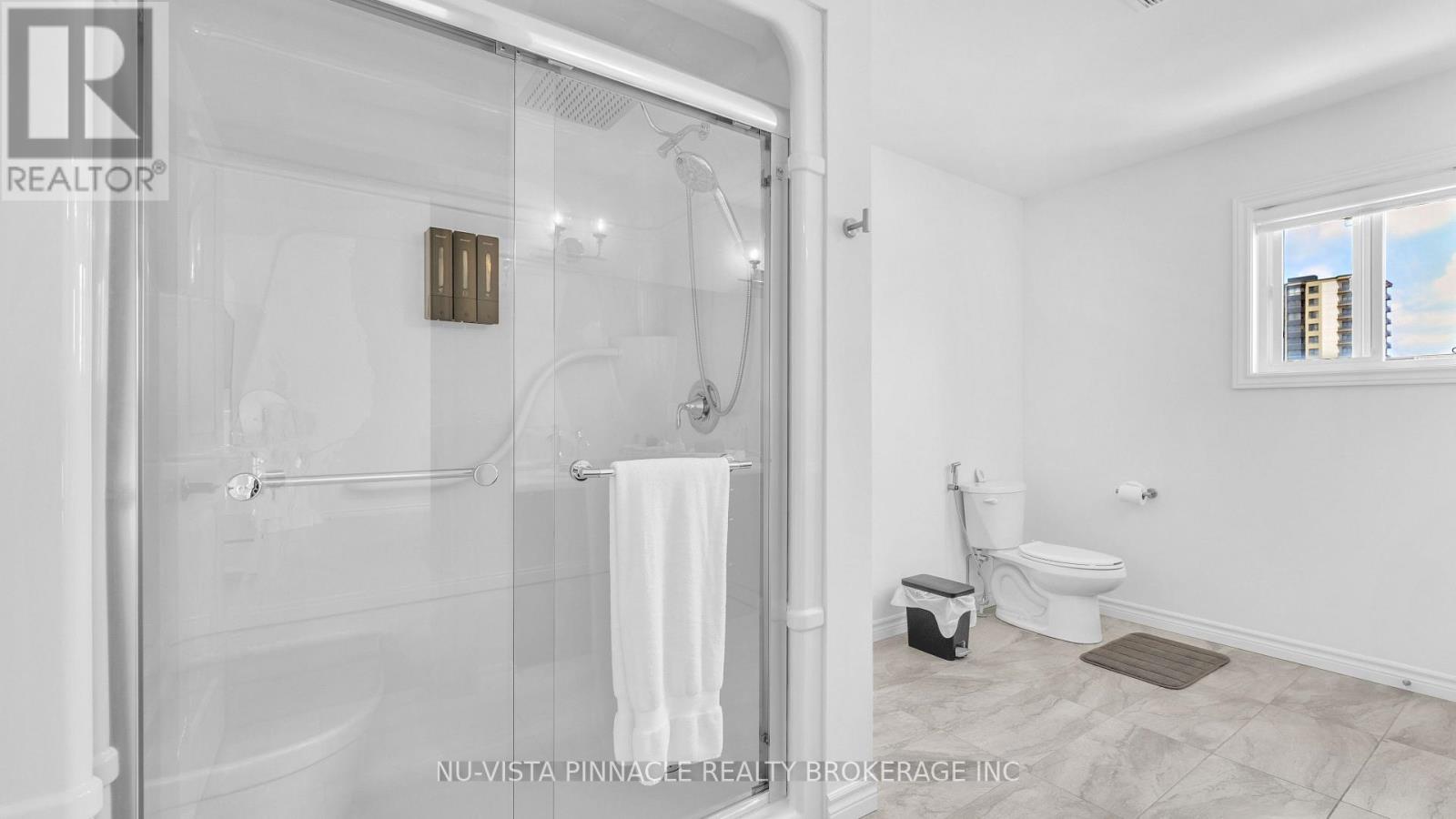 1236 EMMA CHASE - Image 37