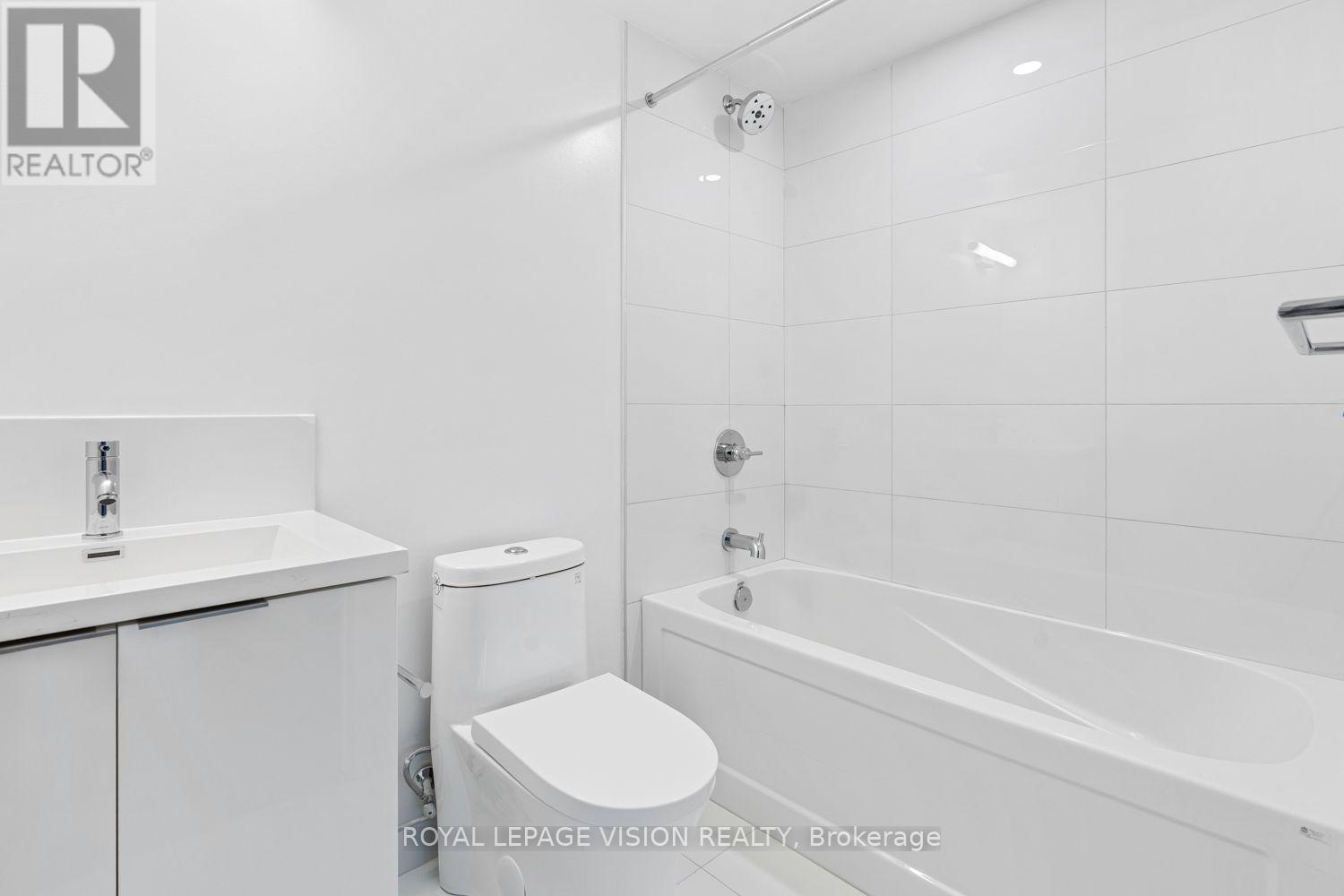 #3113 230 SIMCOE STREET - 11