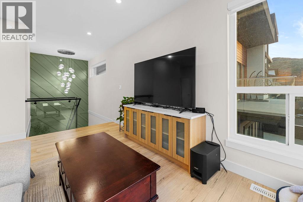 1107 FORDEN Place - 34
