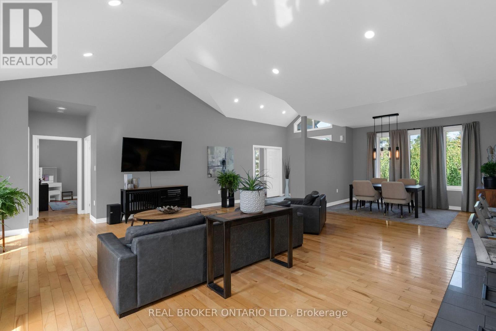 97 HIGHLAND DRIVE - 26