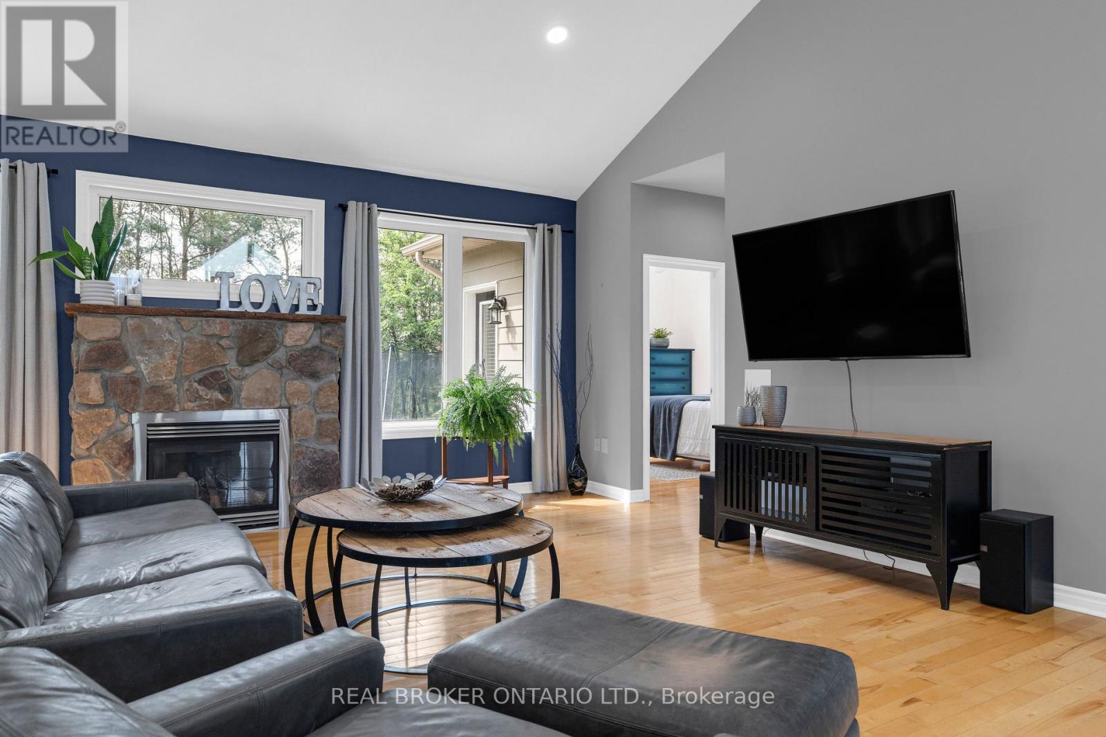 97 HIGHLAND DRIVE - 28