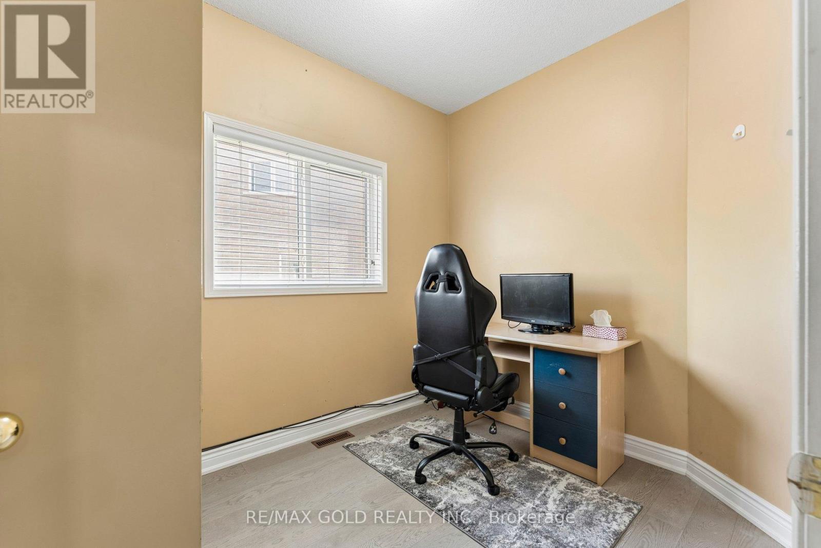 74 AVALANCHE CRESCENT - 17