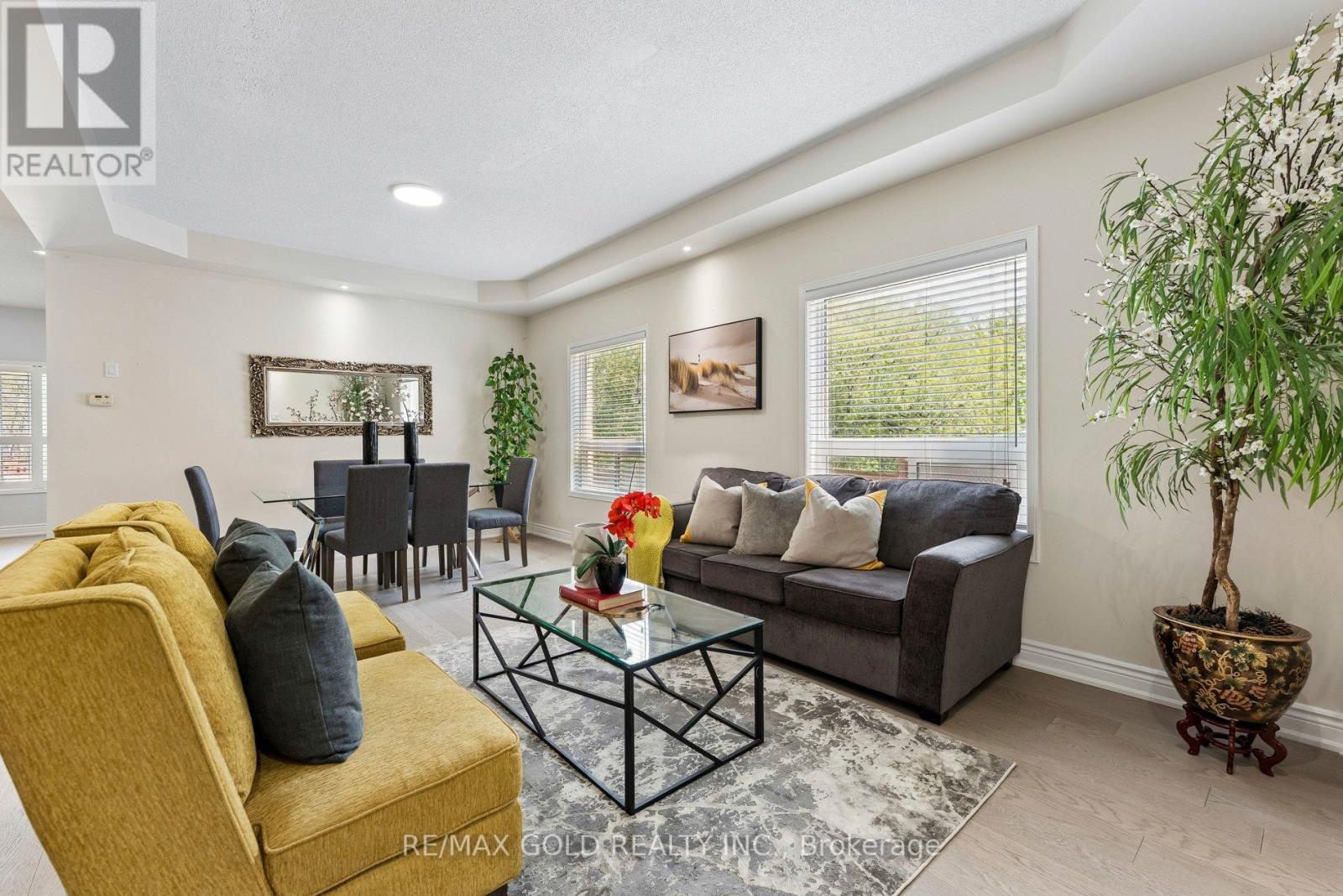 74 AVALANCHE CRESCENT - 5