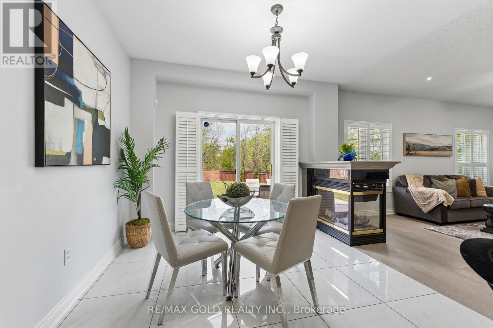 74 AVALANCHE CRESCENT - 8