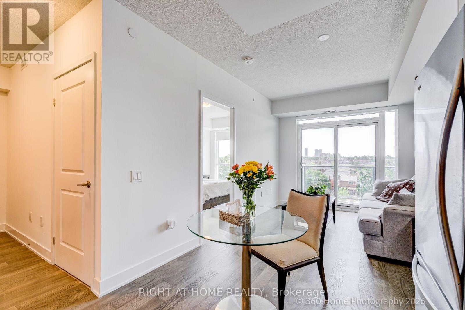 #505 202 BURNHAMTHORPE ROAD E - 13