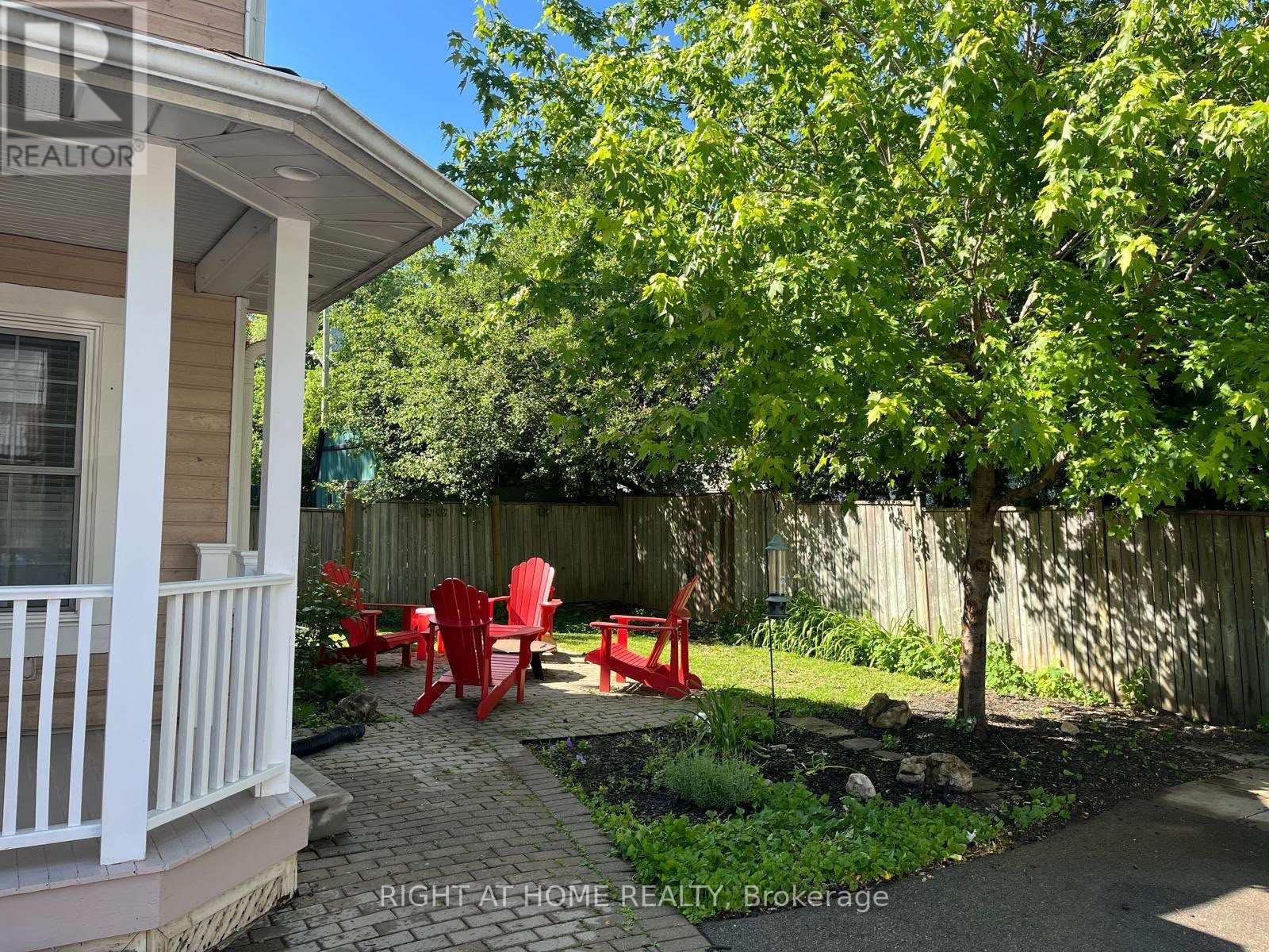 24 MILL STREET N - 32