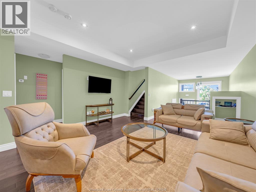 11945 MAITLAND AVENUE - 11