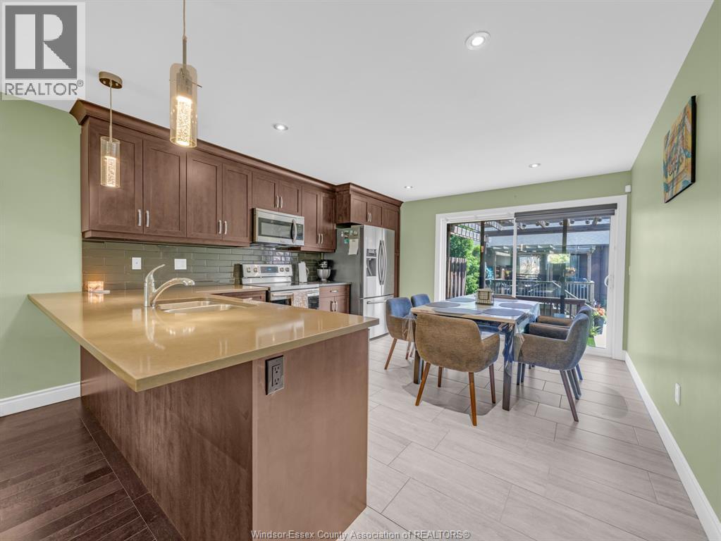 11945 MAITLAND AVENUE - 12
