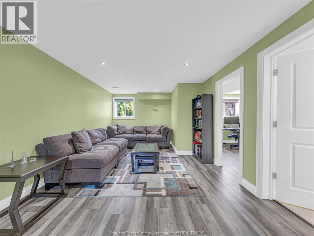 11945 MAITLAND AVENUE - 24