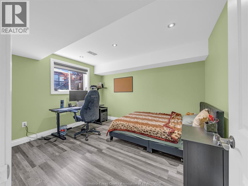 11945 MAITLAND AVENUE - 26