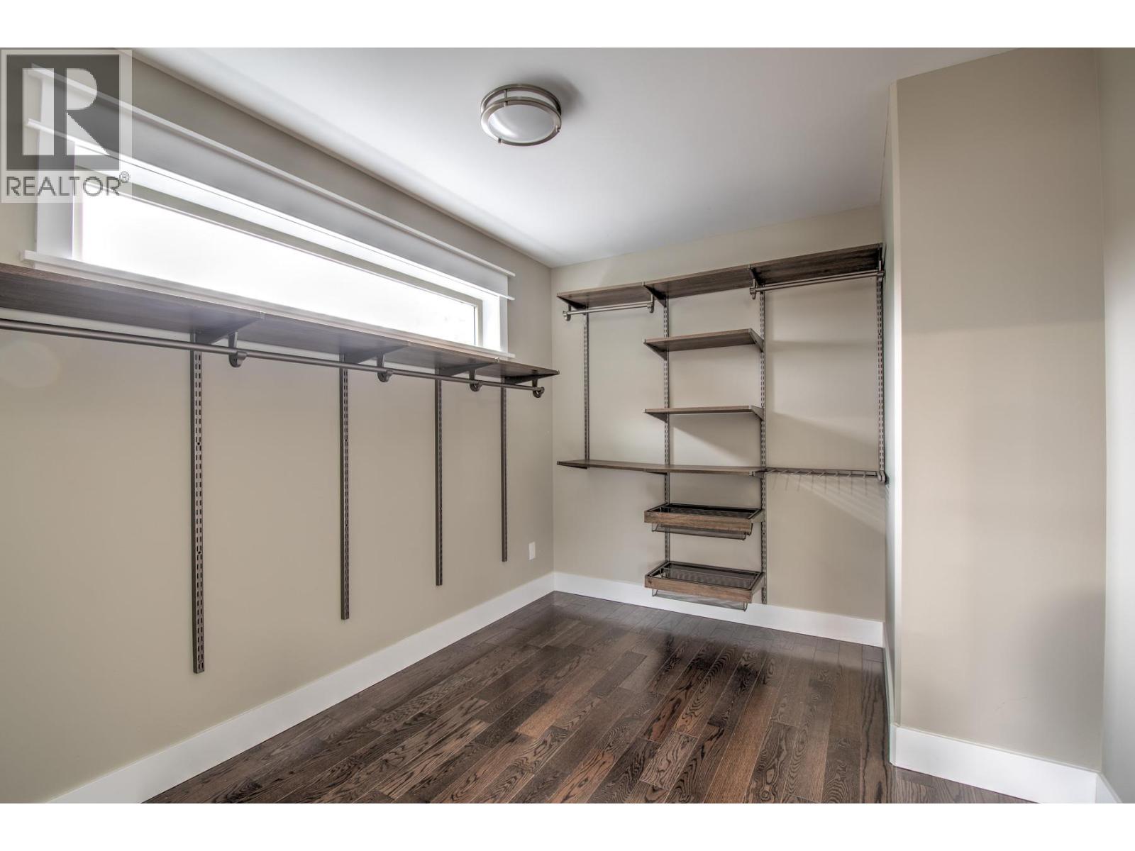 7509 Kennedy Lane - 34