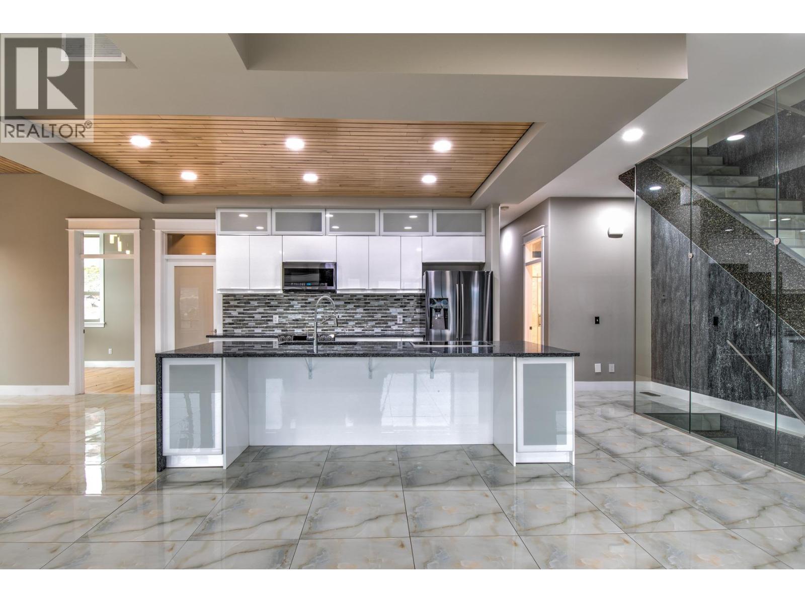 7509 Kennedy Lane - 8