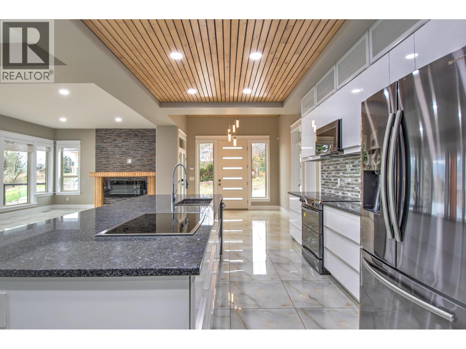 7509 Kennedy Lane - 10