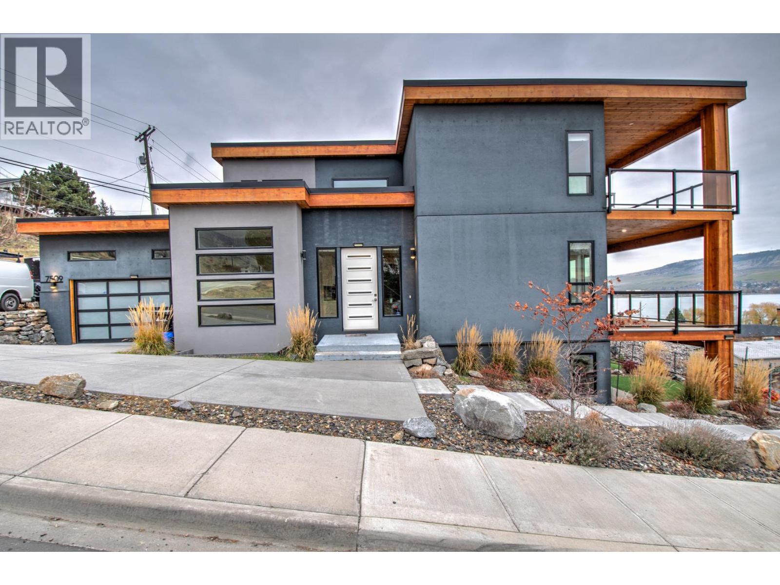 7509 Kennedy Lane - 3