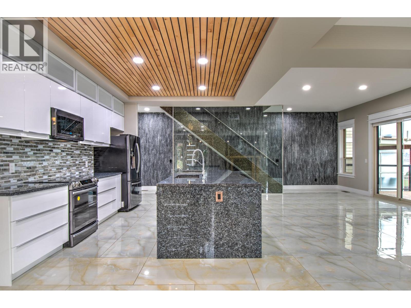 7509 Kennedy Lane - 9