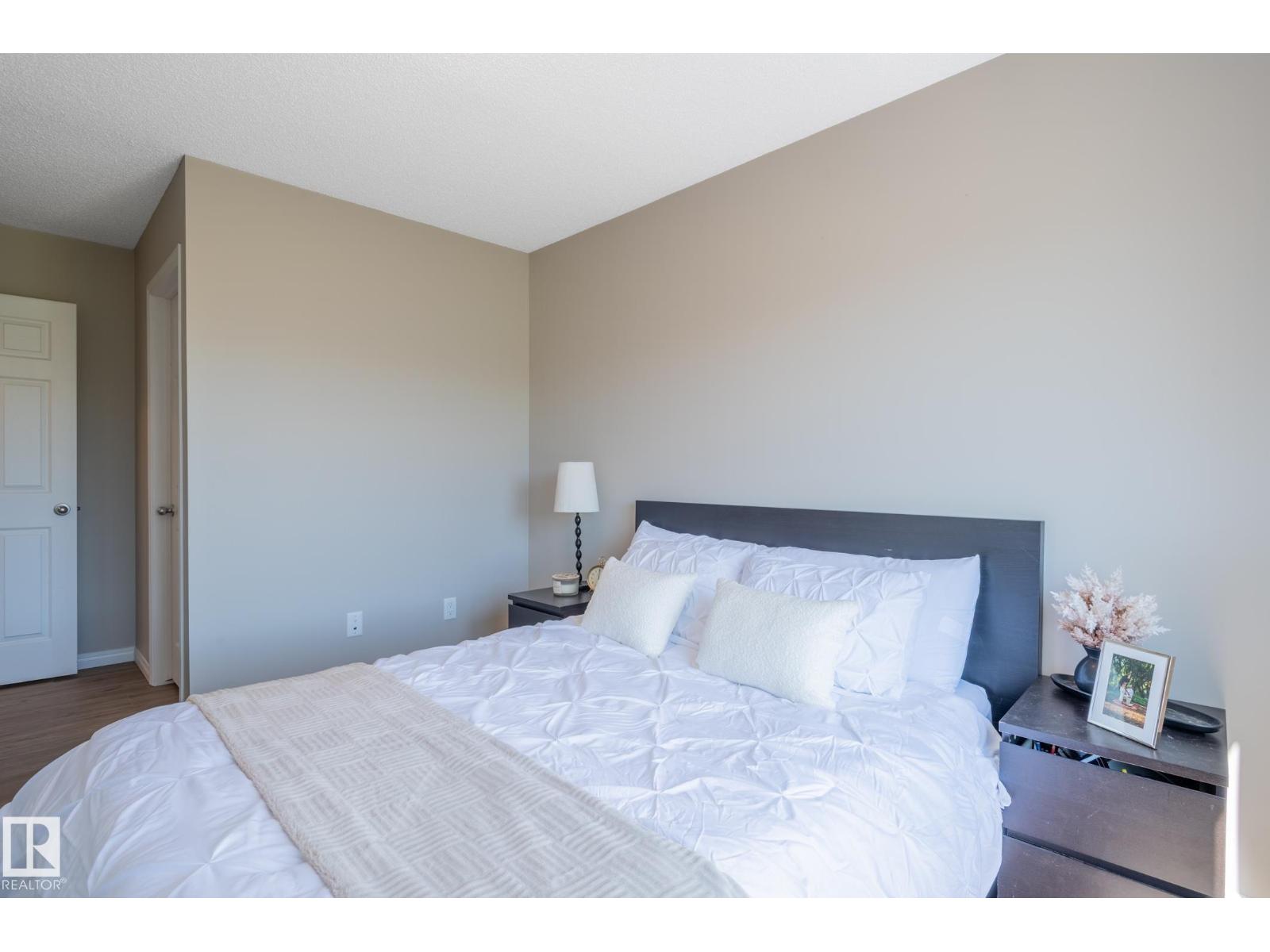 2537 COUGHLAN RD SW - 37
