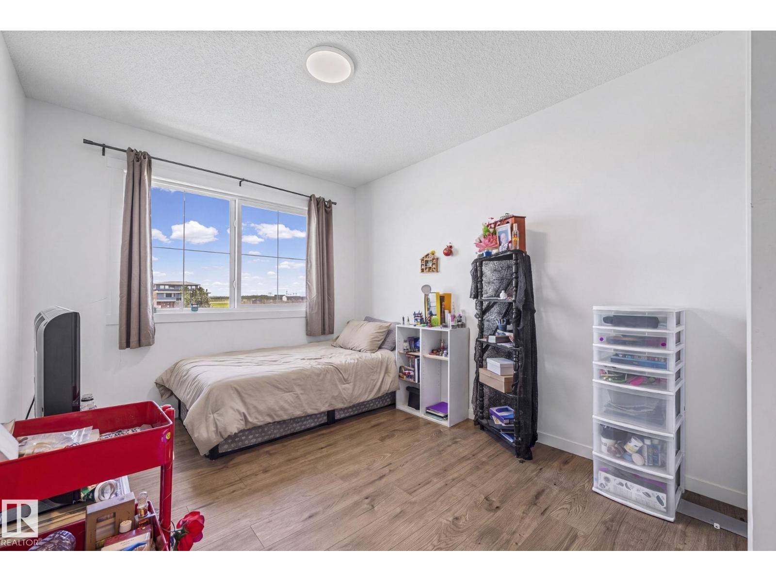 #16 19904 31 AV NW - 13