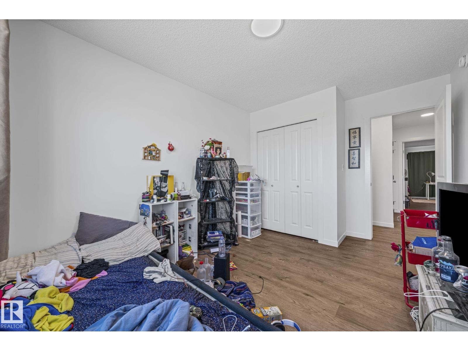 #16 19904 31 AV NW - 14