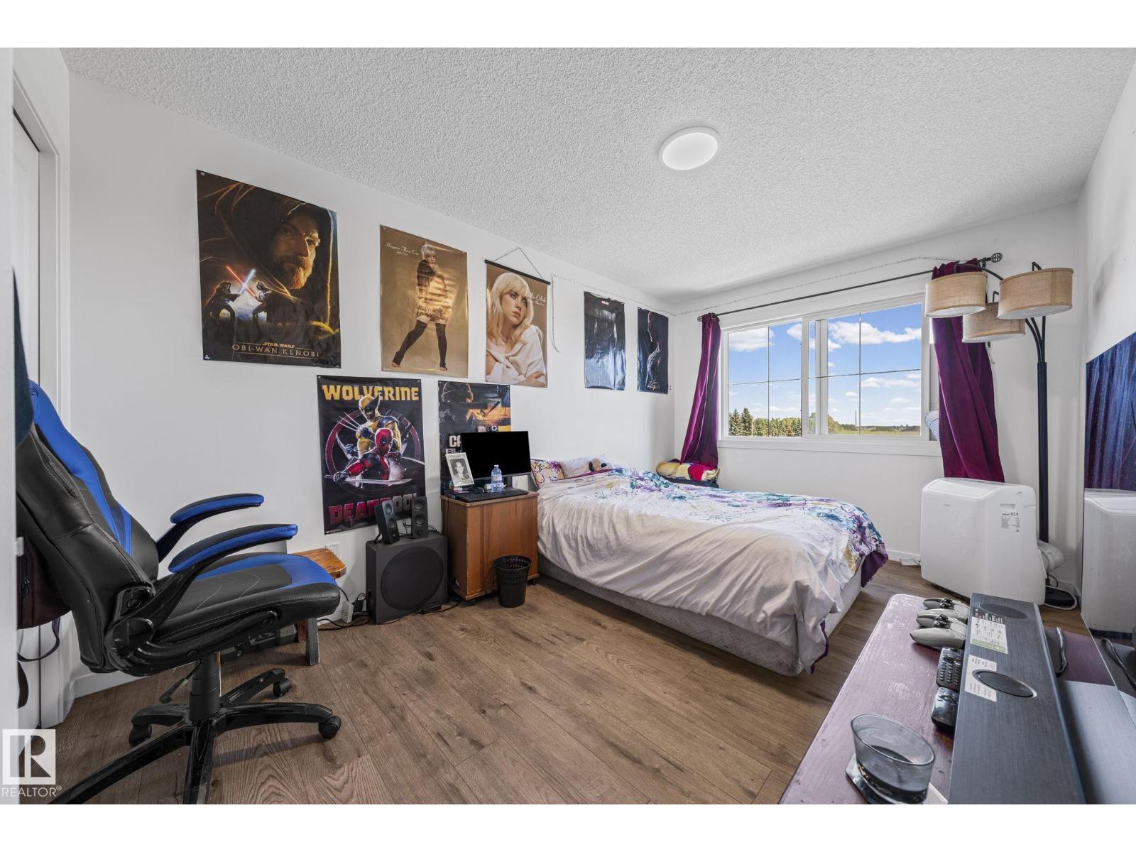 #16 19904 31 AV NW - 16