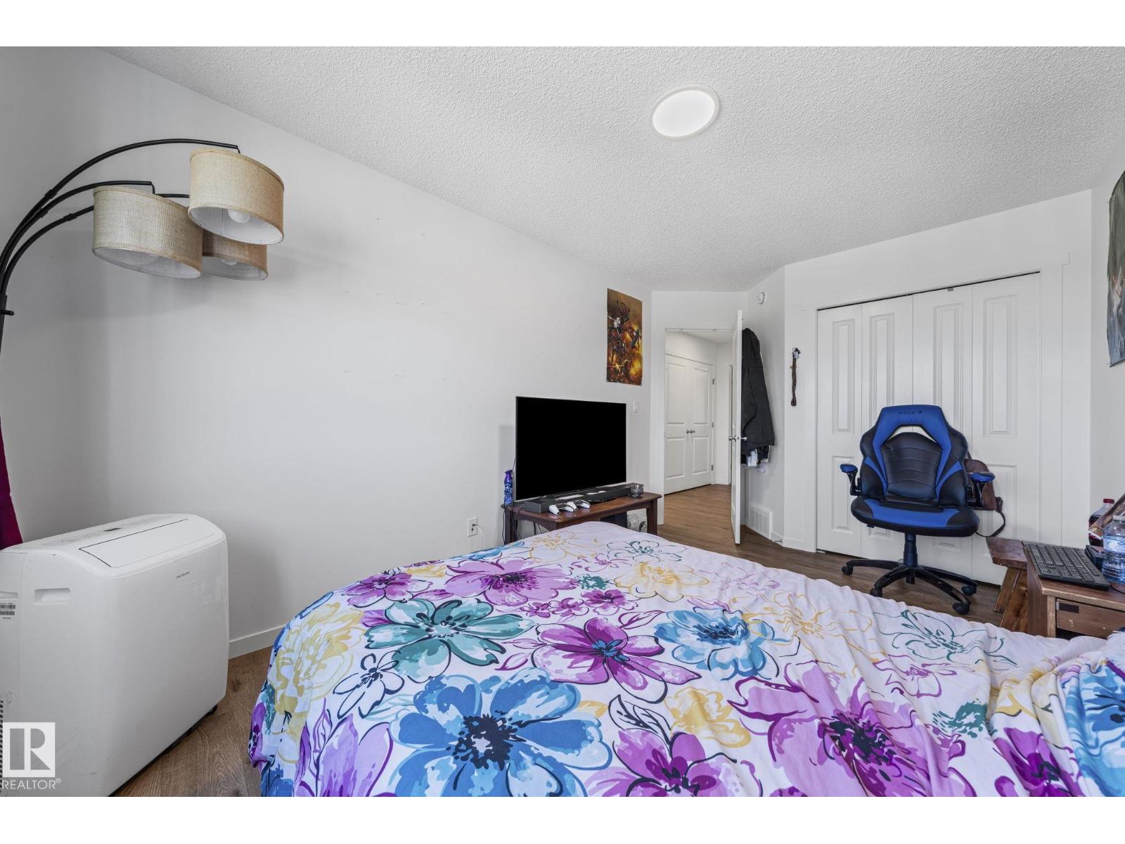 #16 19904 31 AV NW - 17