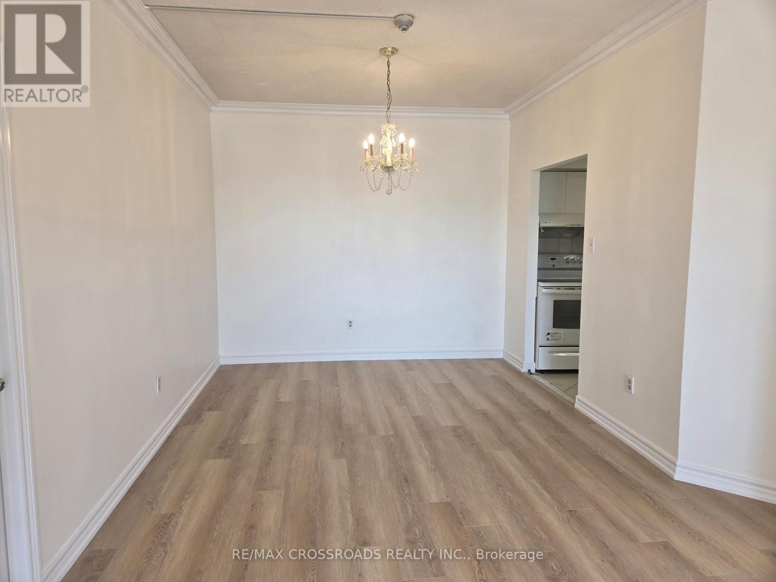 #PH2 9 CHALMERS ROAD - 25