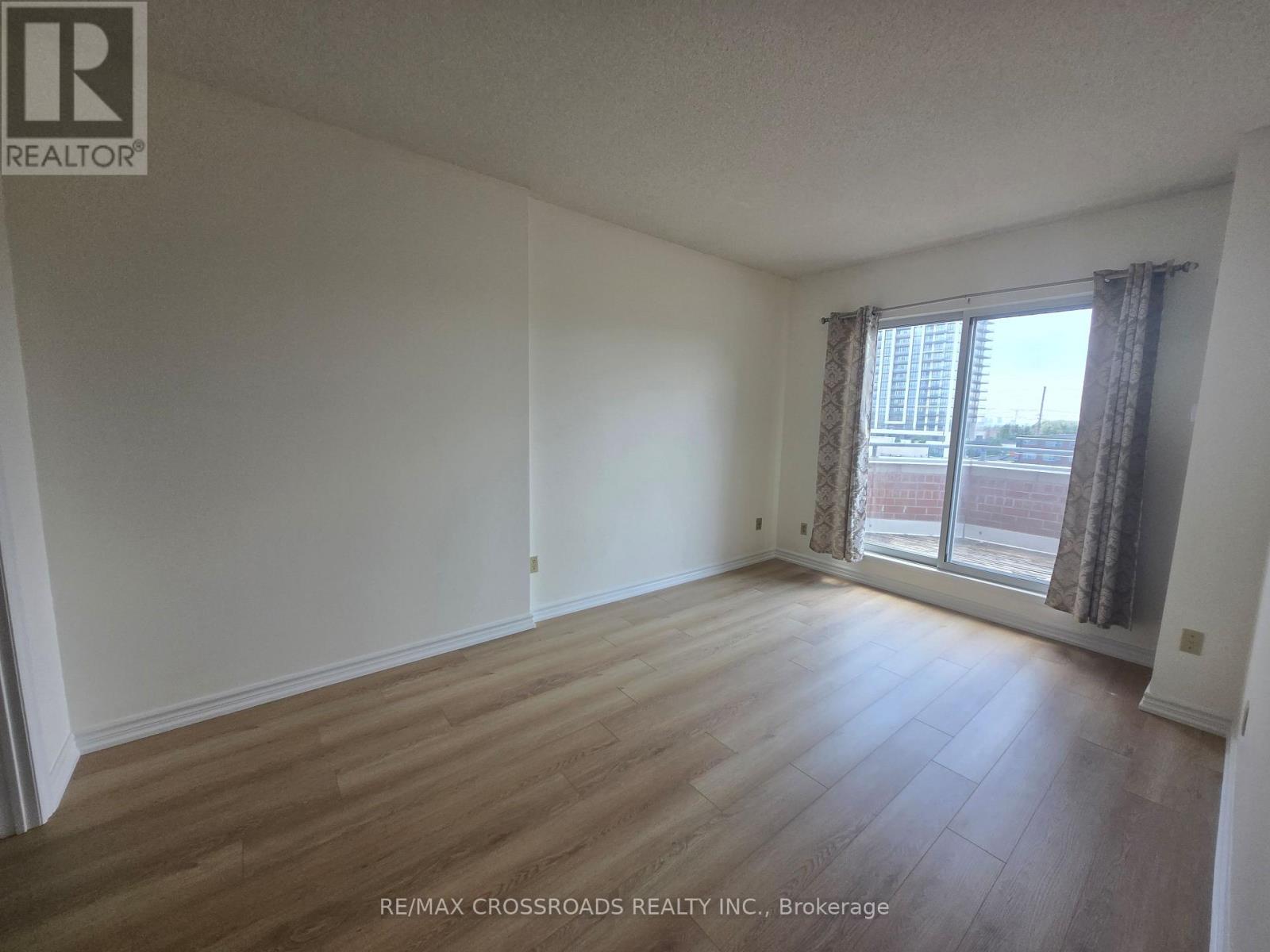 #PH2 9 CHALMERS ROAD - 33