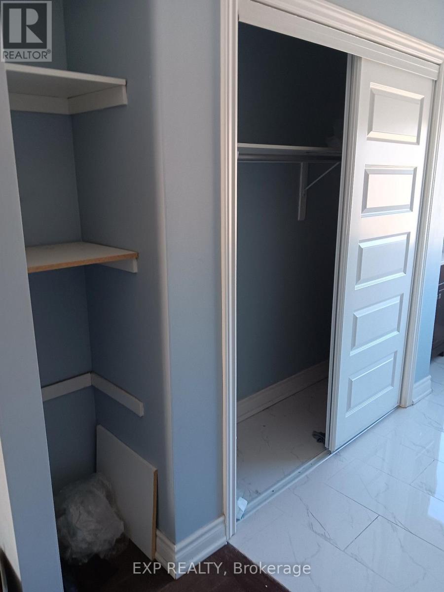 102 ROSSLYN AVENUE N - 15