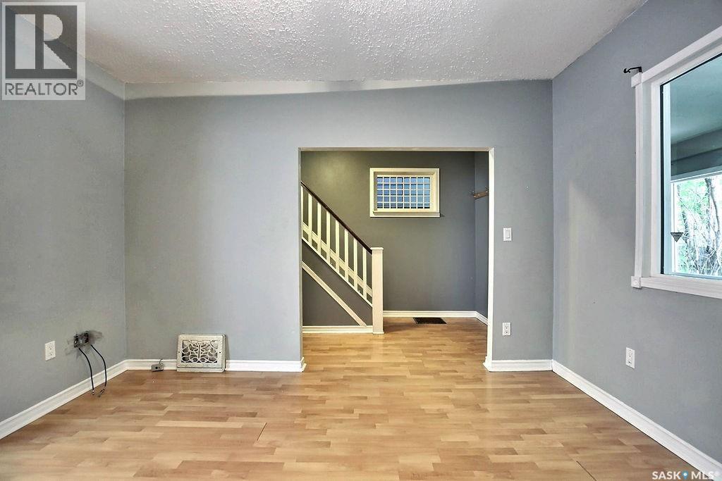 2066 Wallace STREET - 4