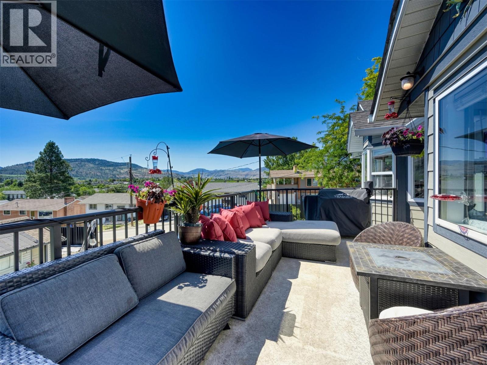 5867 TULAMEEN Street - 4