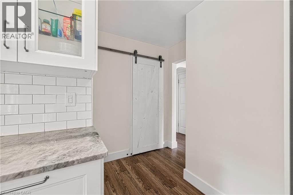 18 WILLOWDALE Street - Image 13