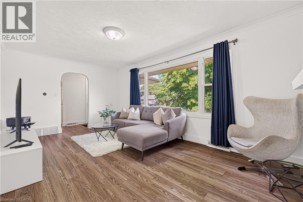 18 WILLOWDALE Street - Image 4